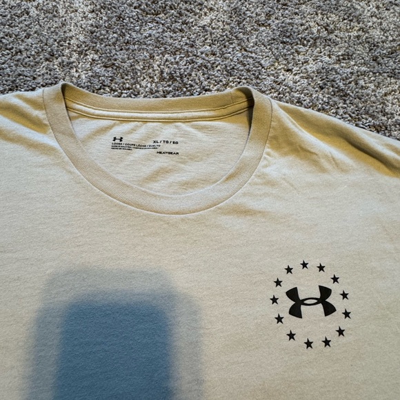 Men’s under armour tshirt - Picture 2 of 5